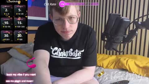 Snapshot of hottiebb95 chatting on February 12, 2025, 12:55 pm Roberts stones online show from February 12, 2025, 12:55 pm