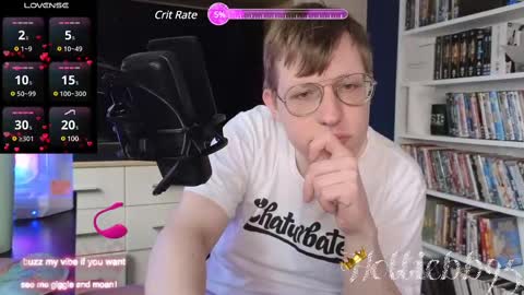 Snapshot of hottiebb95 chatting on February 27, 2025, 12:34 pm Roberts stones online show from February 27, 2025, 12:34 pm