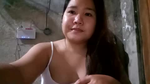 Snapshot of hottiecum27 chatting on March 12, 2026, 1:17 pm hottiecum27 online show from March 12, 2026, 1:17 pm