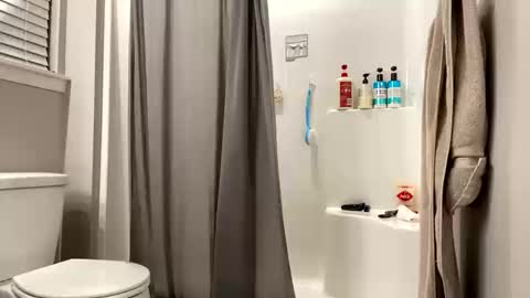 Snapshot of hottiewithabody101 chatting on October 10, 2025, 8:30 pm hottiewithabody101 online show from October 10, 2025, 8:30 pm