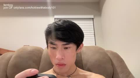 Snapshot of hottiewithabody101 chatting on June 9, 2026, 1:23 pm hottiewithabody101 online show from June 9, 2026, 1:23 pm