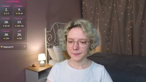 Snapshot of hottokori chatting on July 4, 2026, 5:35 am Kori online show from July 4, 2026, 5:35 am