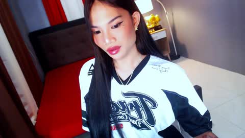 Hi i am Jane half vietnamese and half pinay and would like to meet good person here XOXO online show from April 15, 2026, 6:26 pm
