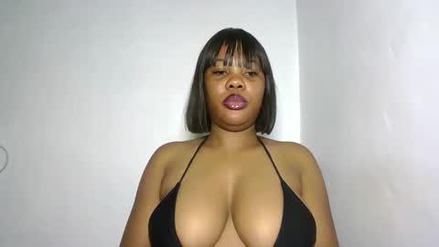 hotty_lora889 online show from February 4, 2026, 8:09 am