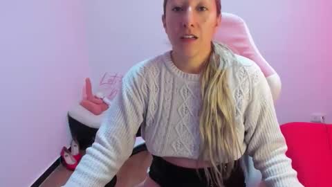 hottychrystal online show from November 28, 2025, 3:36 pm