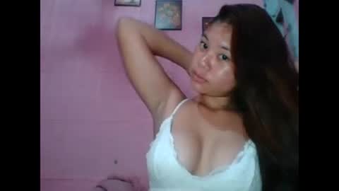 hotwild4u04 online show from May 27, 2026, 2:41 am