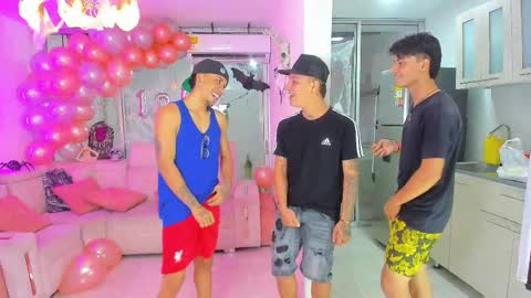 Snapshot of houseofwarrios chatting on October 28, 2025, 6:06 am we are Harry Jersi pablo and our mod talco online show from October 28, 2025, 6:06 am