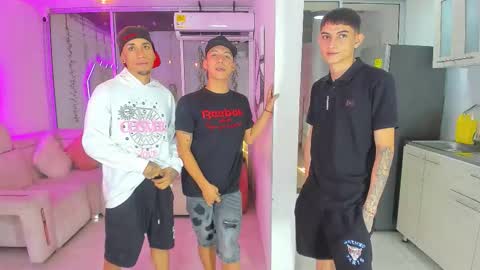 Snapshot of houseofwarrios chatting on November 6, 2025, 5:41 am we are Harry Jersi pablo and our mod talco online show from November 6, 2025, 5:41 am