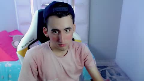 Snapshot of houston_bby_ chatting on March 8, 2026, 8:34 pm HOUSTON online show from March 8, 2026, 8:34 pm