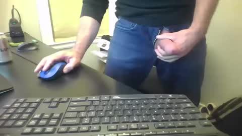 Snapshot of hoverday chatting on October 12, 2025, 2:21 am hoverday online show from October 12, 2025, 2:21 am