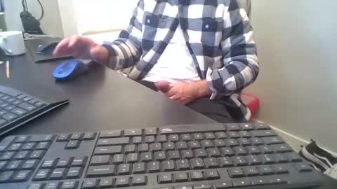 Snapshot of hoverday chatting on November 3, 2025, 2:40 pm hoverday online show from November 3, 2025, 2:40 pm