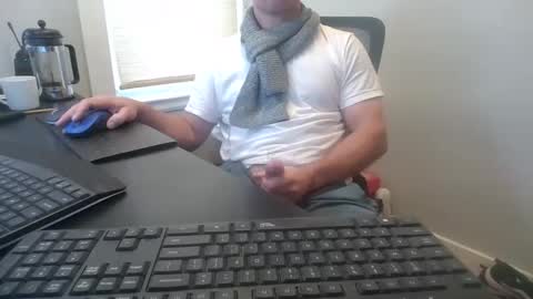 Snapshot of hoverday chatting on November 26, 2025, 2:07 pm hoverday online show from November 26, 2025, 2:07 pm