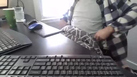 Snapshot of hoverday chatting on February 3, 2026, 2:11 pm hoverday online show from February 3, 2026, 2:11 pm