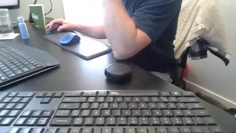 Snapshot of hoverday chatting on March 4, 2026, 8:59 pm hoverday online show from March 4, 2026, 8:59 pm