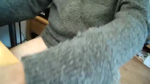 Snapshot of hovesub chatting on December 16, 2025, 11:37 am English sub online show from December 16, 2025, 11:37 am