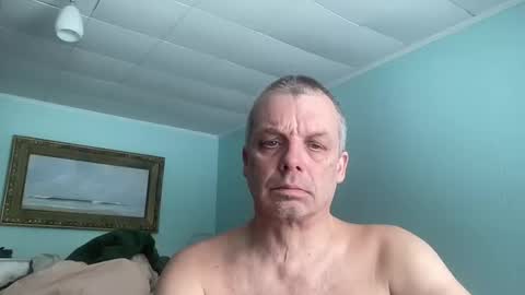 Snapshot of howlingatnothing chatting on February 9, 2025, 3:34 pm howlingatnothing online show from February 9, 2025, 3:34 pm