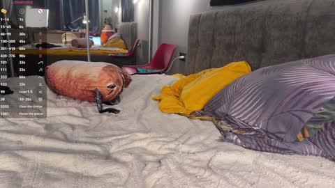 Elizabeth online show from January 28, 2025, 5:14 pm