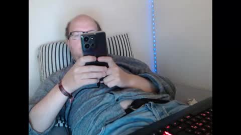 Snapshot of hoyboydkk chatting on May 7, 2026, 12:43 pm Christian online show from May 7, 2026, 12:43 pm