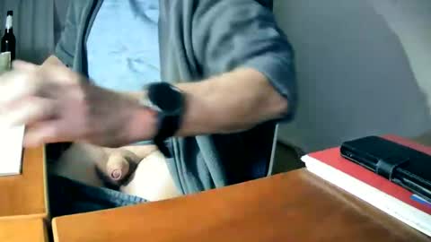 Snapshot of hpeter111 chatting on March 4, 2025, 7:54 pm Peter online show from March 4, 2025, 7:54 pm