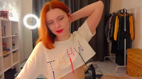 Snapshot of hua_lian chatting on December 21, 2024, 8:28 am Alice online show from December 21, 2024, 8:28 am