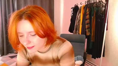 Snapshot of hua_lian chatting on March 12, 2025, 5:57 am Alice online show from March 12, 2025, 5:57 am