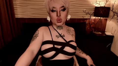 Snapshot of hubadera chatting on February 26, 2025, 12:16 am hubadera online show from February 26, 2025, 12:16 am