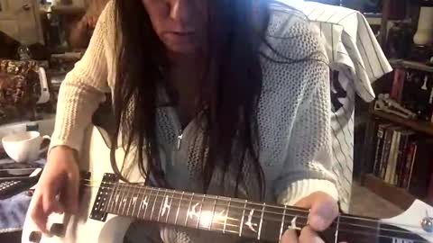 Snapshot of hubertcomberdale chatting on January 1, 2025, 12:11 am Hubert Cumberdale online show from January 1, 2025, 12:11 am