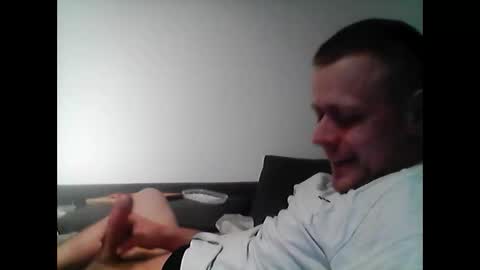 hubikush22 online show from January 7, 2026, 6:49 am