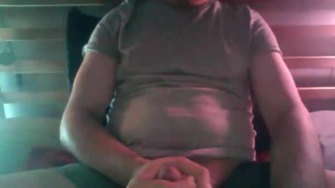 Snapshot of huge_guy_87 chatting on June 2, 2026, 10:12 pm huge_guy_87 online show from June 2, 2026, 10:12 pm