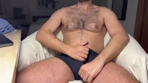 Snapshot of huge_moth chatting on March 9, 2025, 9:36 pm huge_moth online show from March 9, 2025, 9:36 pm