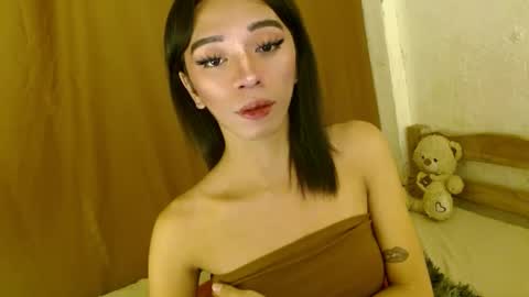 Snapshot of hugecock_caraxx chatting on January 24, 2025, 10:19 pm Cara online show from January 24, 2025, 10:19 pm