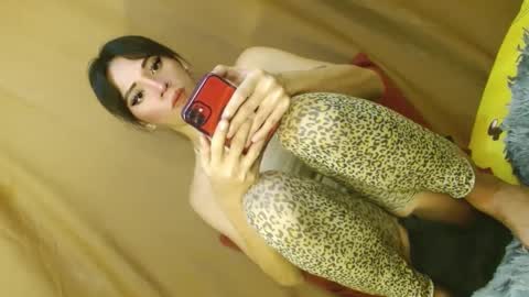 Snapshot of hugecock_caraxx chatting on February 28, 2025, 12:10 am Cara online show from February 28, 2025, 12:10 am