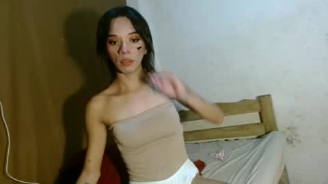 Snapshot of hugecock_caraxx chatting on November 1, 2025, 10:50 am Cara online show from November 1, 2025, 10:50 am