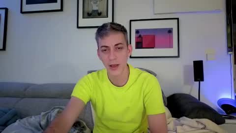 Snapshot of hugolandcam chatting on February 2, 2025, 5:04 pm Hugo online show from February 2, 2025, 5:04 pm