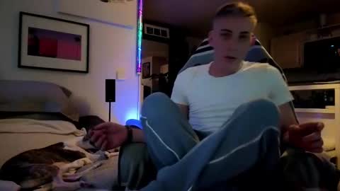 Snapshot of hugolandcam chatting on February 10, 2025, 11:34 pm Hugo online show from February 10, 2025, 11:34 pm