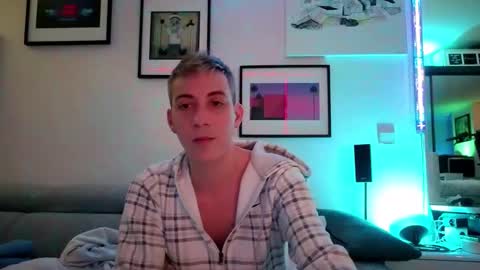 Snapshot of hugolandcam chatting on March 2, 2025, 3:48 pm Hugo online show from March 2, 2025, 3:48 pm