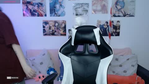 HugoMin online show from December 16, 2024, 5:49 am