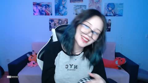 HugoMin online show from February 7, 2025, 4:37 am