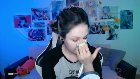 HugoMin online show from October 13, 2025, 3:01 pm