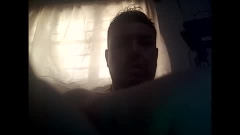 hugopaqui57 online show from February 18, 2025, 10:58 pm