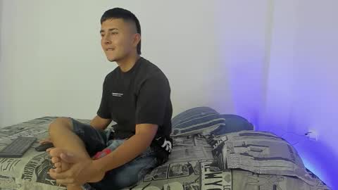 Hugo online show from October 6, 2025, 7:44 pm