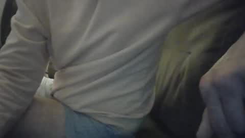 Snapshot of huguit026 chatting on December 16, 2025, 11:54 pm huguit026 online show from December 16, 2025, 11:54 pm