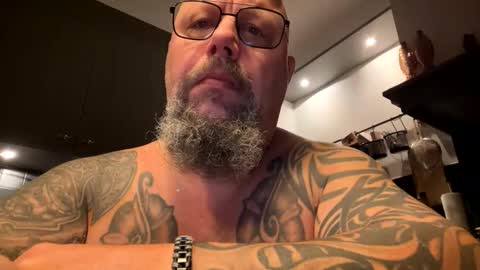 Snapshot of hukjisda chatting on November 19, 2025, 5:18 am hukjisda online show from November 19, 2025, 5:18 am