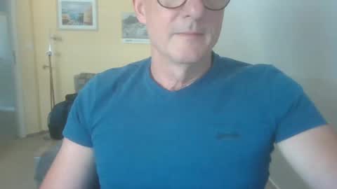 hundeleine online show from June 2, 2026, 7:43 am