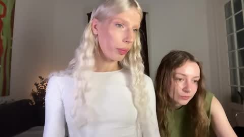 Alice help me reach 100 likes  online show from April 19, 2026, 11:31 am