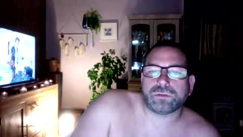 hungaro22 online show from May 8, 2026, 8:03 pm