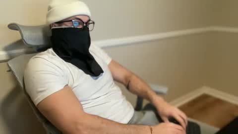 Snapshot of hungbwc9in chatting on December 15, 2025, 3:33 am HungBWC9in online show from December 15, 2025, 3:33 am