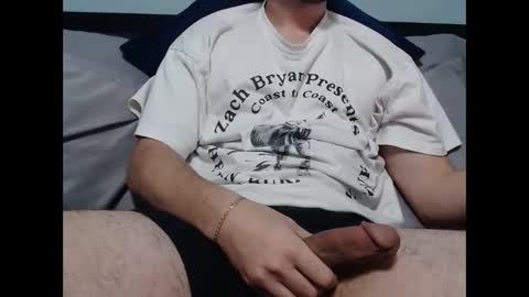 Snapshot of hungchungus420 chatting on February 2, 2025, 2:17 am HungChungus420 online show from February 2, 2025, 2:17 am