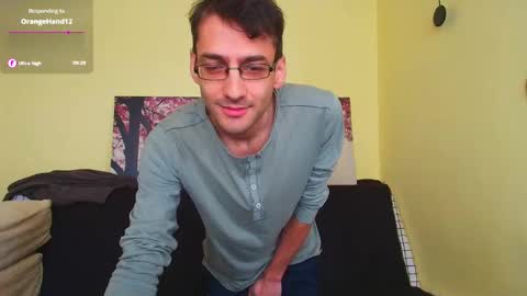 Snapshot of hungeddy chatting on October 16, 2025, 6:58 am Eddy online show from October 16, 2025, 6:58 am