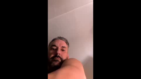 hungitalian40 online show from February 7, 2026, 3:32 am